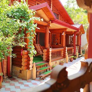https://old-tbilisi-villa-costa.alltbilisihotels.com